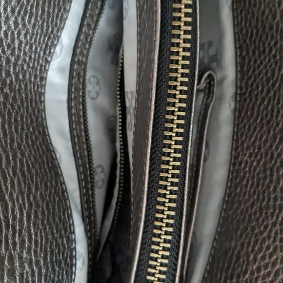 Tory Burch Robinson Gunmetal Pebbled Open Dome Satchel Bag with dust bag - Picture 8 of 11